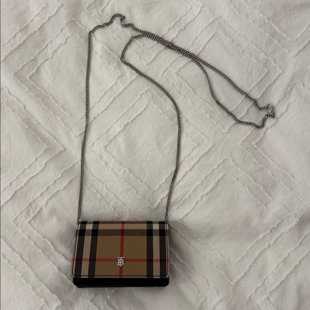 NEW! BURBERRY Chain Card Case